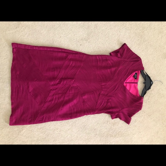 Dresses - Picture 4 of 8